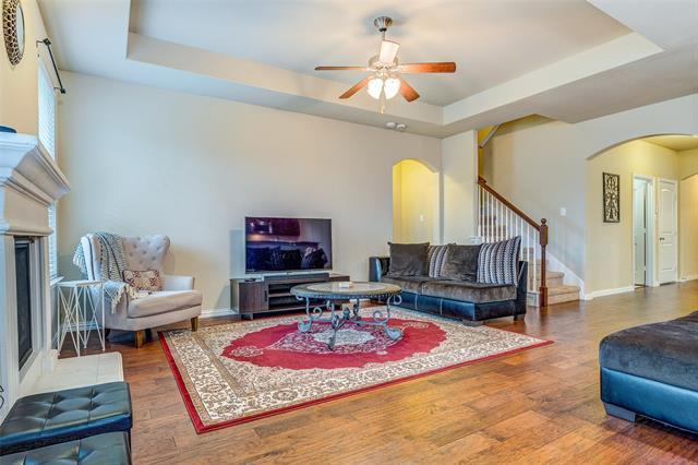 Building Photo - 2713 Costa Mesa Dr