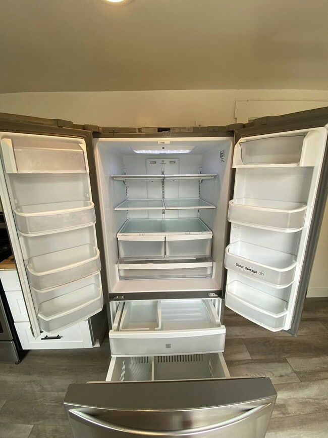 Building Photo - 3382 Eucalyptus Ave