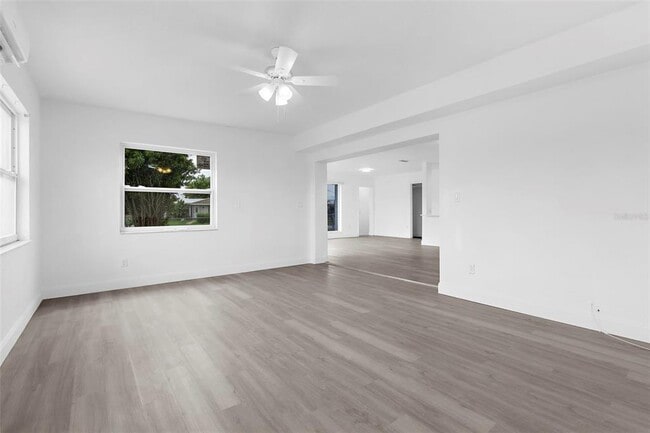 Building Photo - 21530 Glendale Ave