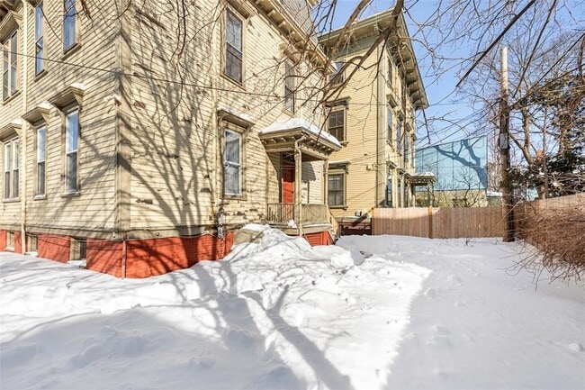 Building Photo - 1402 Westminster St