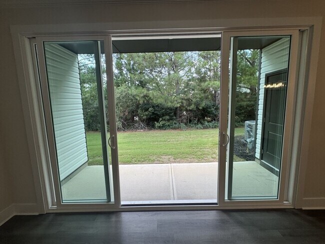 Building Photo - 3 Bed 2.5 Bath Brand New Townhome