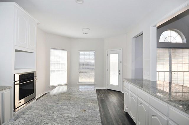 Building Photo - 521 Mustang Ridge Dr