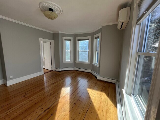 Building Photo - 28 Goldsmith St