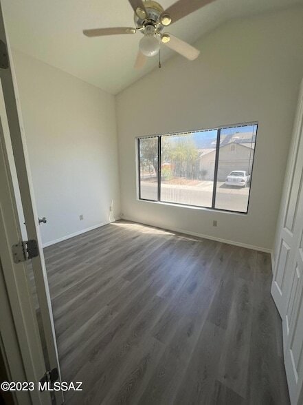 Building Photo - 9641 N Gyor Pl