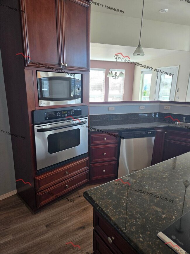 Building Photo - STATUS: *PENDING APPLICATION* R311 | $2195...