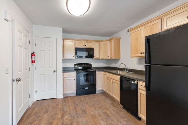 Building Photo - 24 Jersey Way