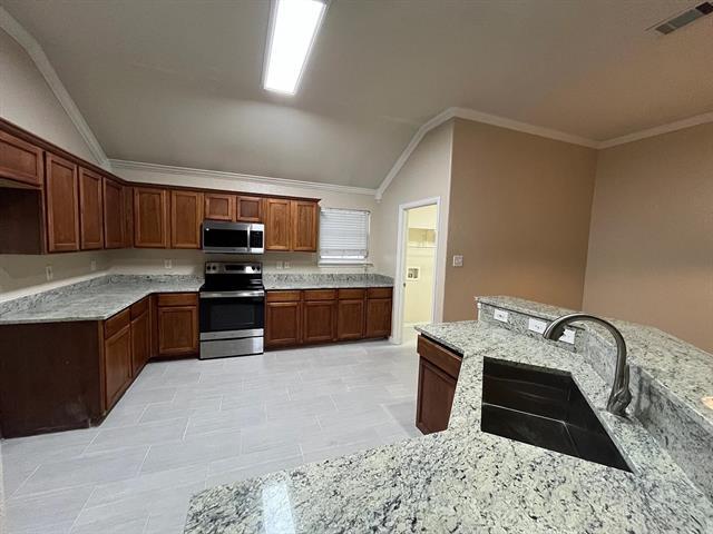 Building Photo - 4423 Westcliffe Dr