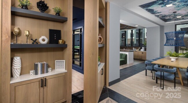 Building Photo - 2220 Wilkinson Blvd