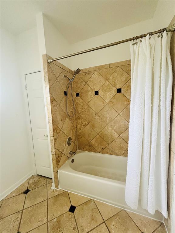 Building Photo - 338 Sailmaster St