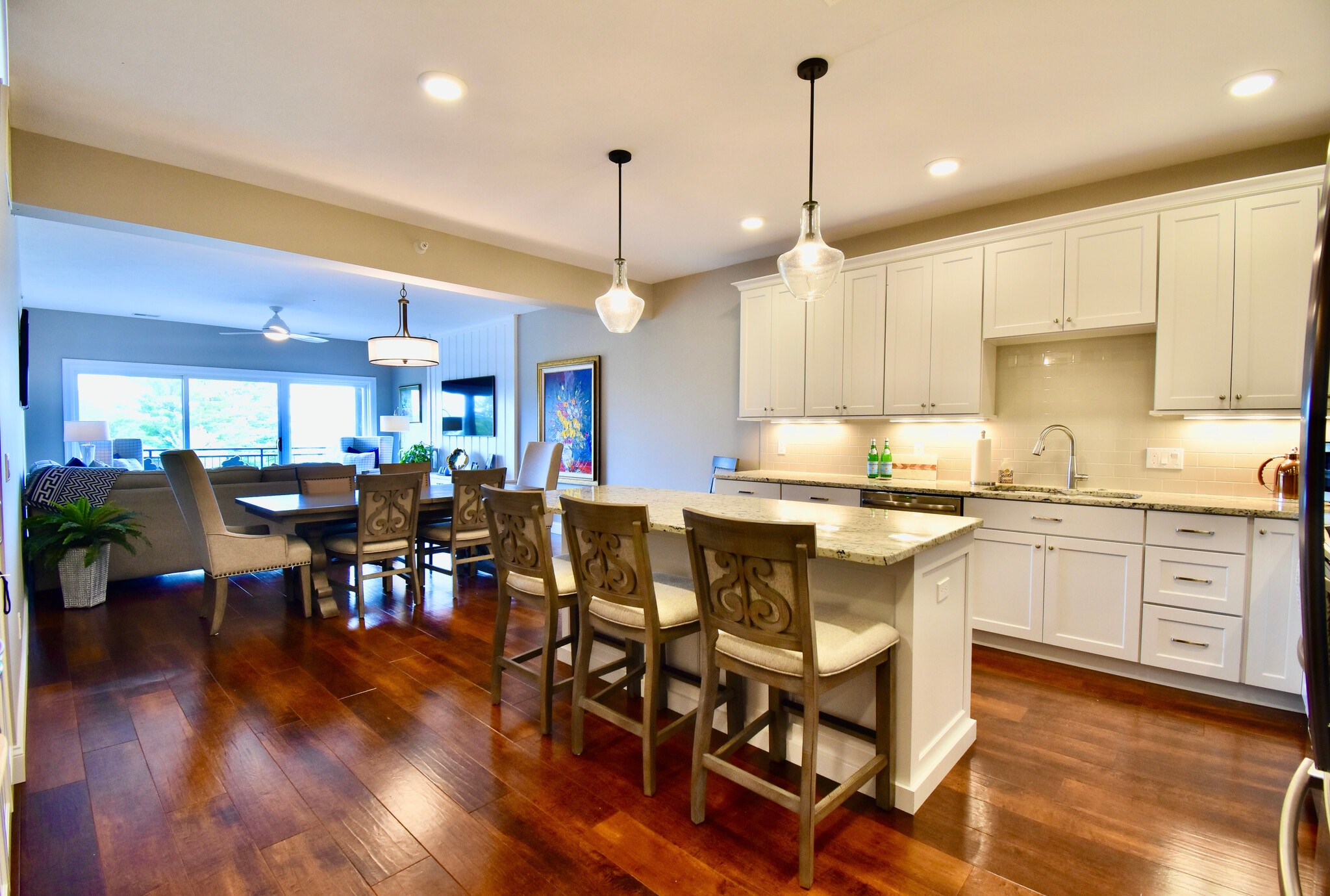 Kitchen & Dinning - 607 Randolph St