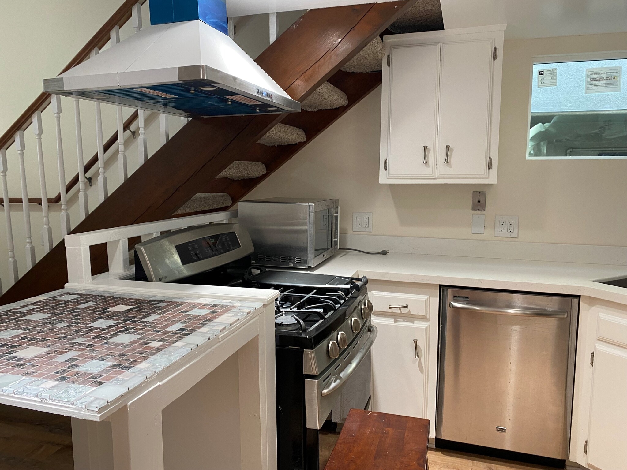 Building Photo - 4139 Jackson Ave