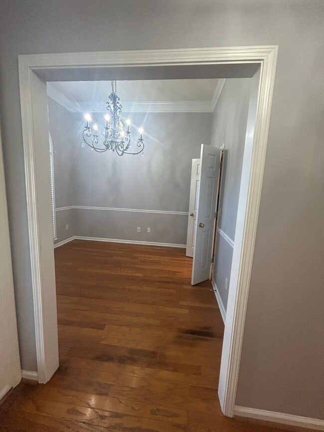 Building Photo - NORTH COLUMBUS