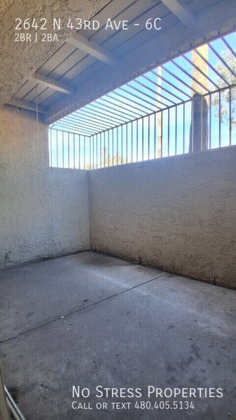 Building Photo - 2642 N 43rd Ave