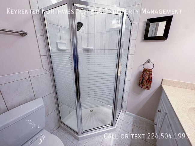 Building Photo - 1028 Tiverton Ct