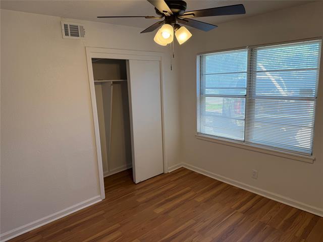 Building Photo - 2800 W Fuller Ave