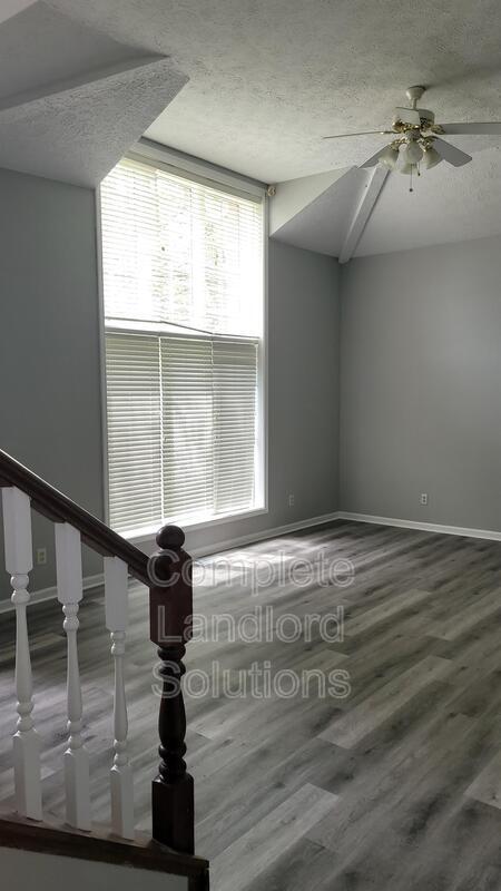 Building Photo - 80 Ridgecrest Ct