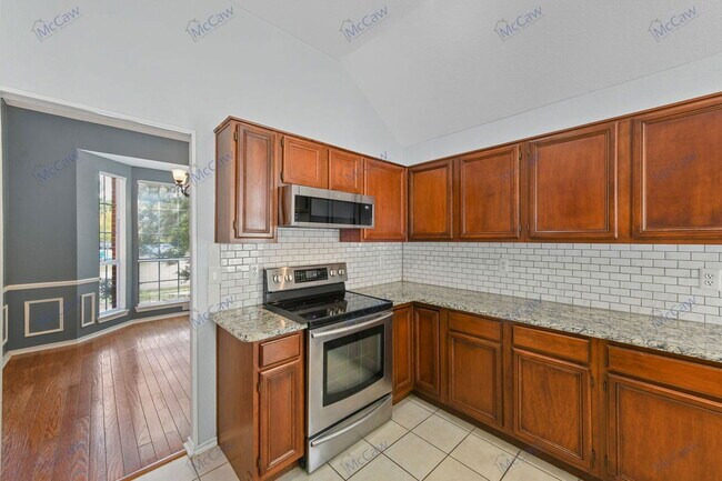 Building Photo - 8041 Flagstone St