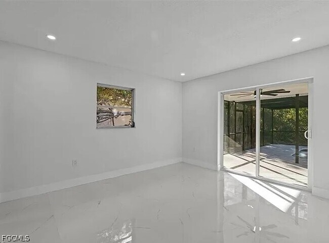 Building Photo - 3322 Savage Rd