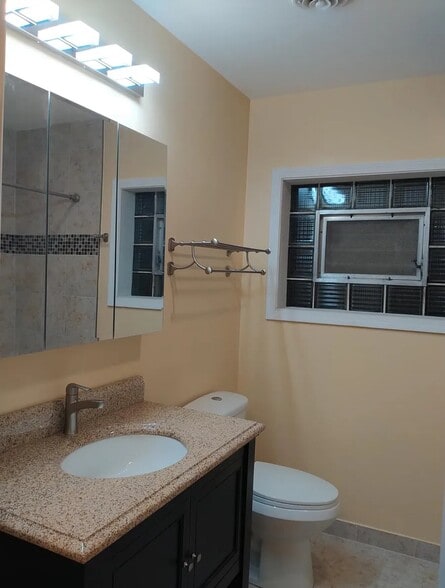 Building Photo - 484 Western Ave