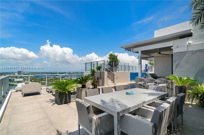 Building Photo - 330 Sunny Isles Blvd