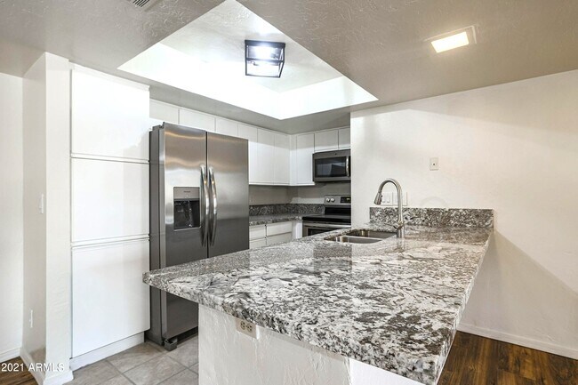 Primary Photo - 2935 N 68th St