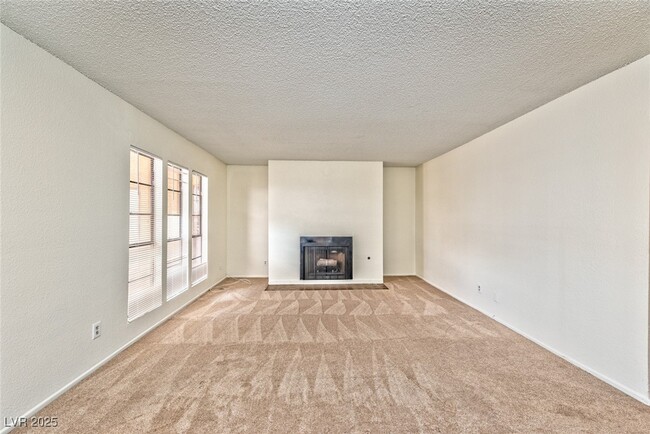 Building Photo - 781 Palo Verde Cir