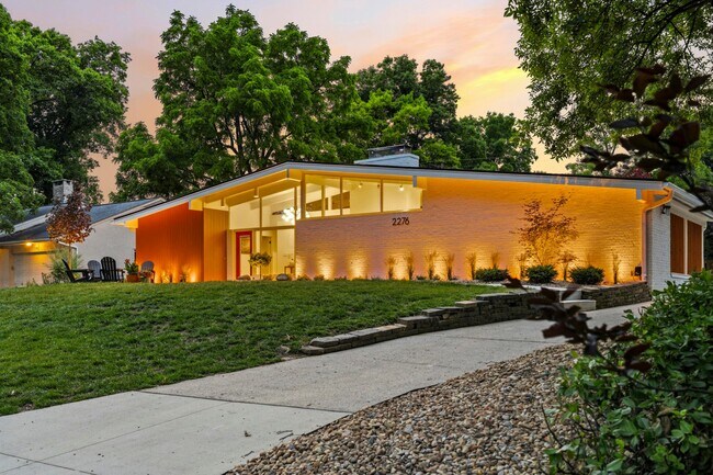 Building Photo - 2276 Johnston Rd