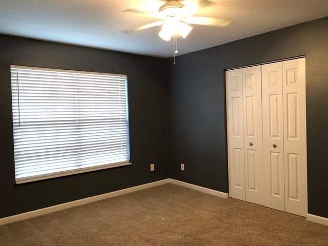 Building Photo - 1010 Tanyard Springs Dr