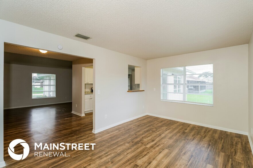 Building Photo - 822 7 Gables Cir SE