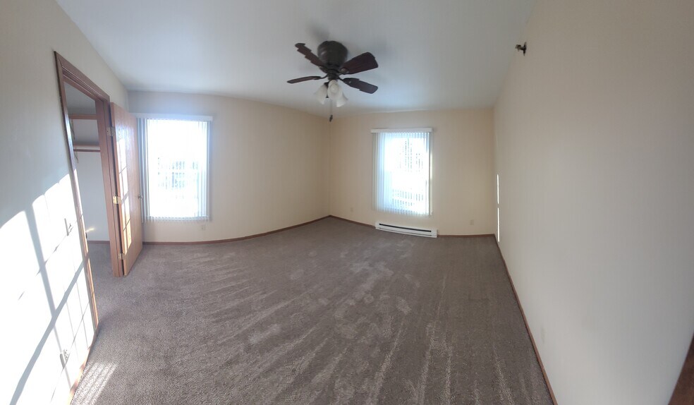 Building Photo - 2022 Sylvan Way