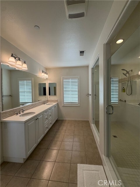 Building Photo - 15 Galan St