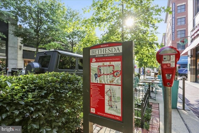 Building Photo - 10408 Parthenon Ct