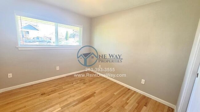 Building Photo - 4706 N Mullen St