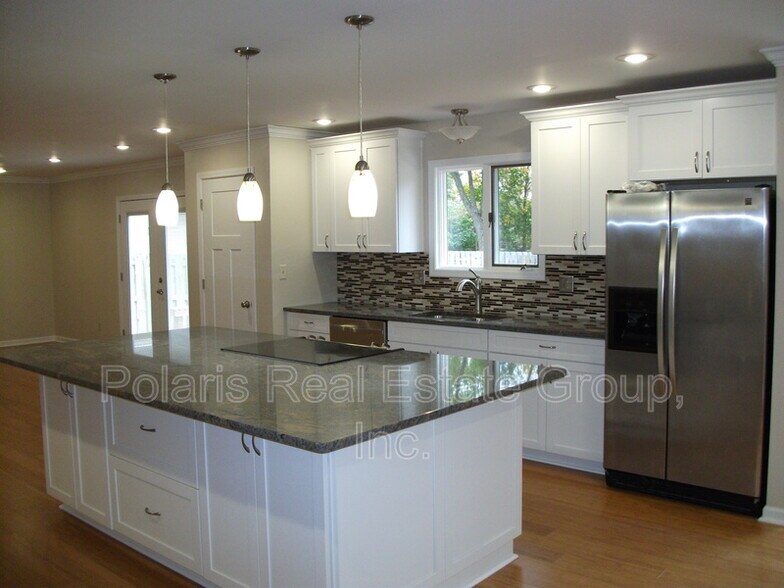 Building Photo - 12337 Brompton Rd