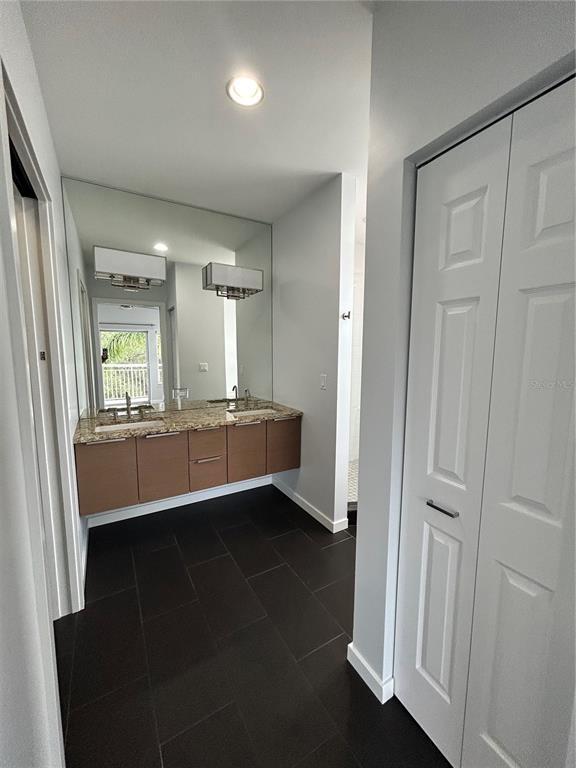 Building Photo - 1100 4th St N