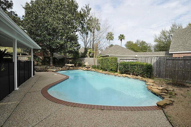 Building Photo - 4007 Alice Dr