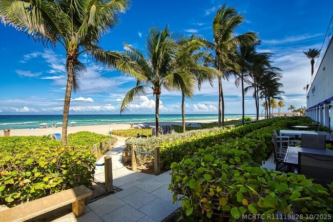 Building Photo - 18911 Collins Ave