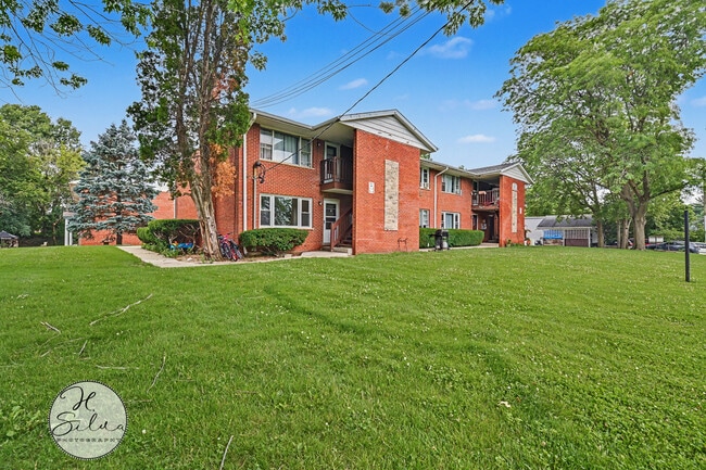 Building Photo - 10 Arrowhead Dr