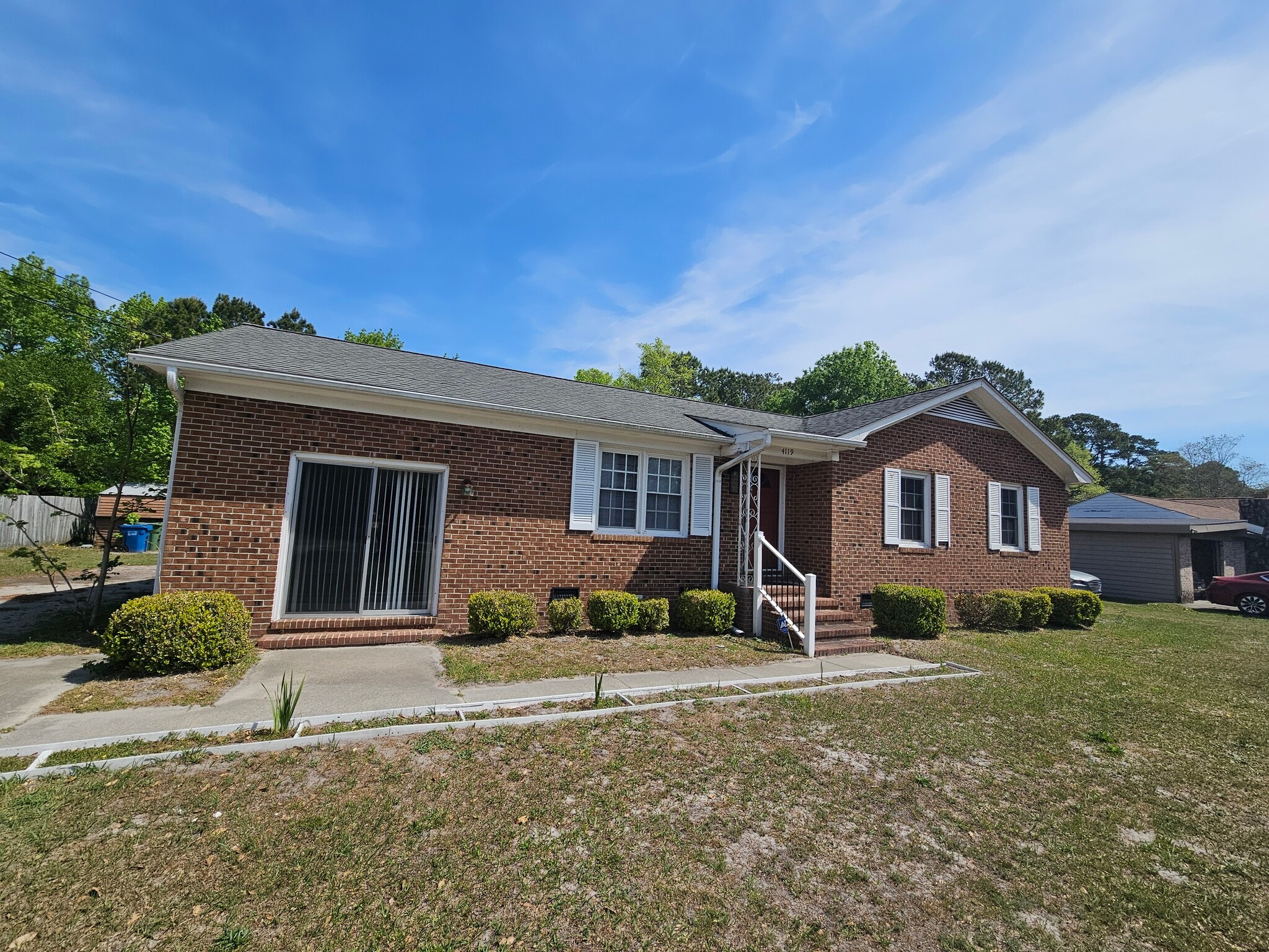 Building Photo - 4119 Fairlawn Dr