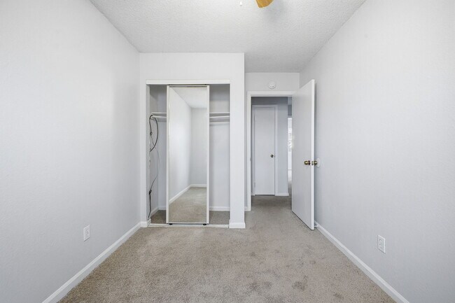 Building Photo - 3228 Dunnbury Ct