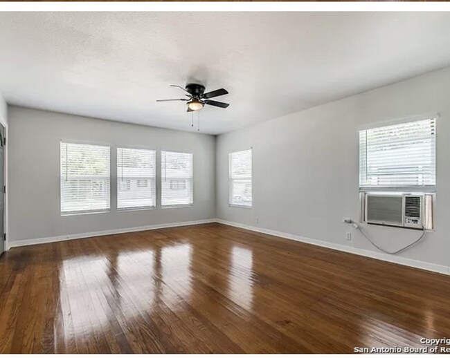 Building Photo - 229 Greer St