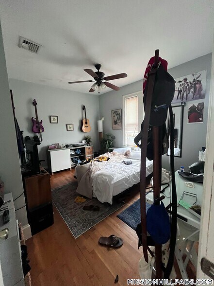 Building Photo - 731 Parker St