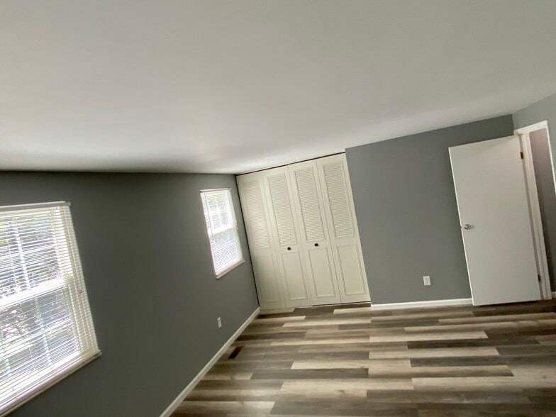 Building Photo - 83 Marco Ln