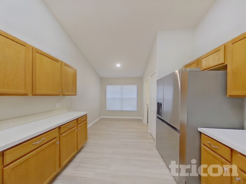 Building Photo - 1067 Stoneham Dr