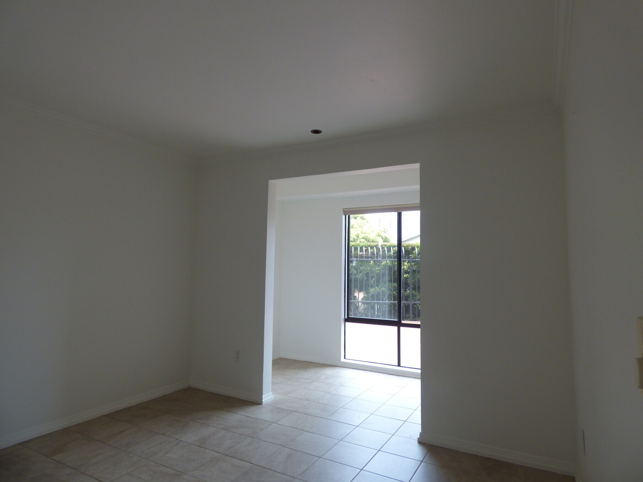 Br with alcove - 8263 Camino del Oro