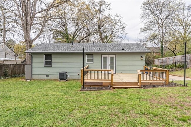 Building Photo - 1660 White Oak Way