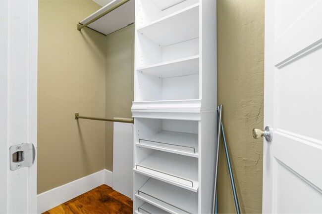 Building Photo - Charming Home in Spokane’s Heart – Unfurnished