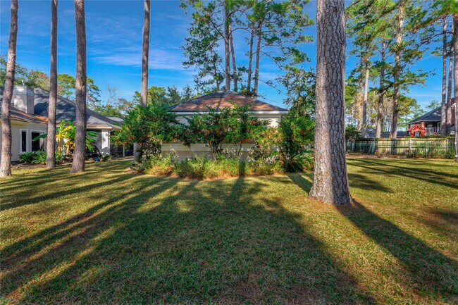 Building Photo - 60 Fairfield Dr