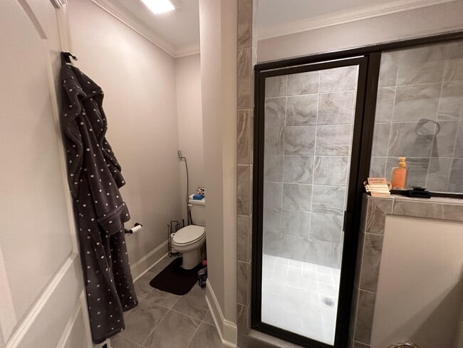 Building Photo - 1929 Leighton Dr