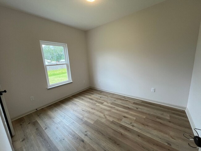 Building Photo - NEWLY CONSTRUCTED - Single-Family House fo...